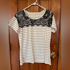 Short sleeved lacy tee